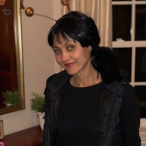 Meet your Posher, Dinara